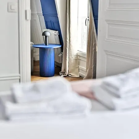 Paisible Centre De - Bleu Paris